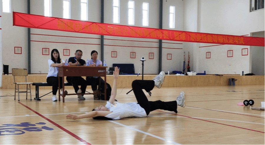 技能照亮前程:福建技术师范学院完成2026届毕业生职业技能培训 技能照亮前程:福建技术师范学院完成2026届毕业生职业技能培训